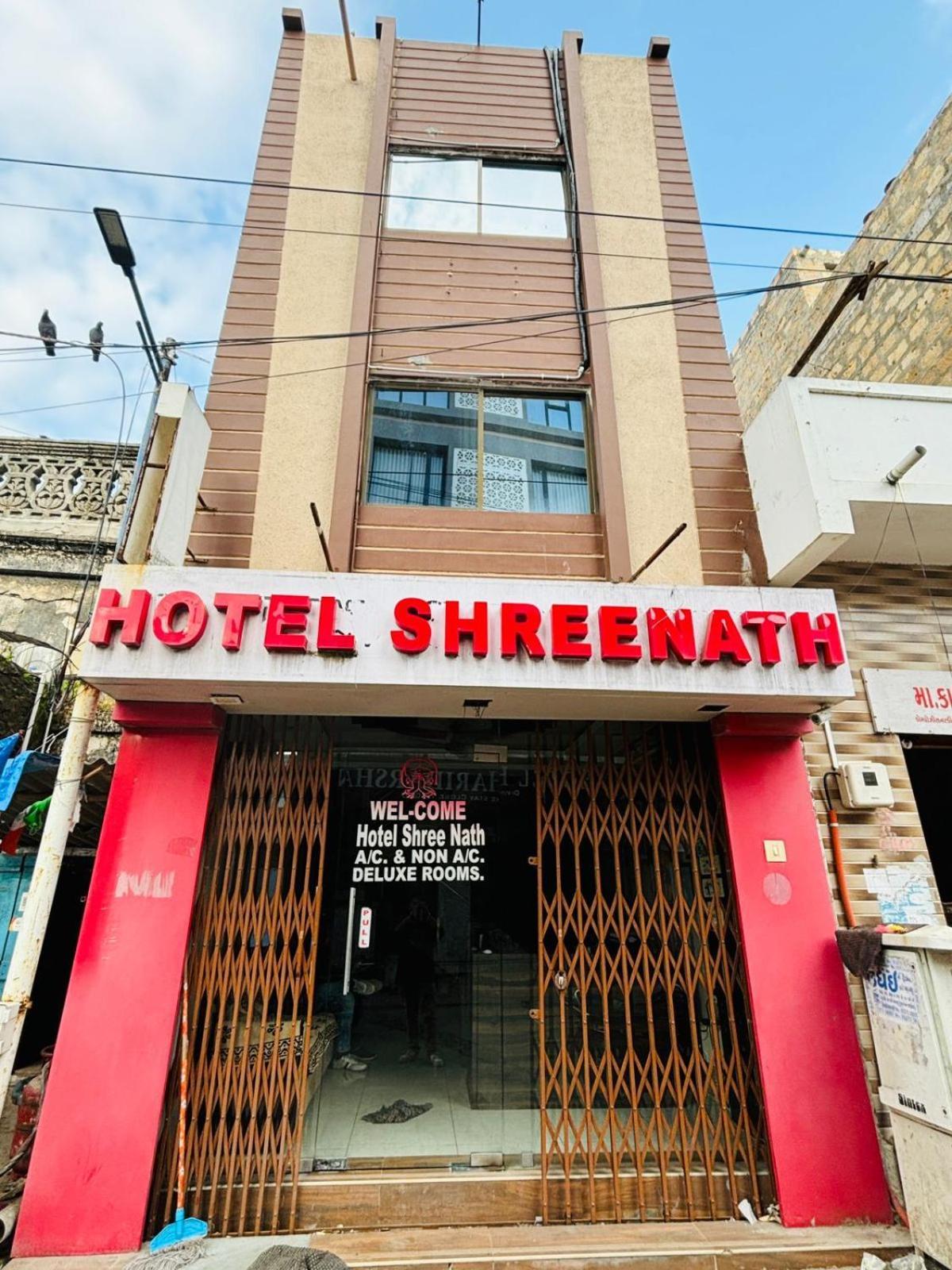 Hotel Shree Nath - 200 Meters From Dwarkadhish Temple Kültér fotó